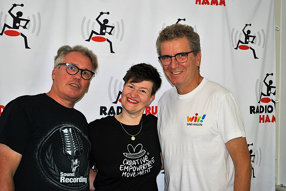 (v.l.) Peter, Joana und Carlo im Studio der Radio Runde Hamm
