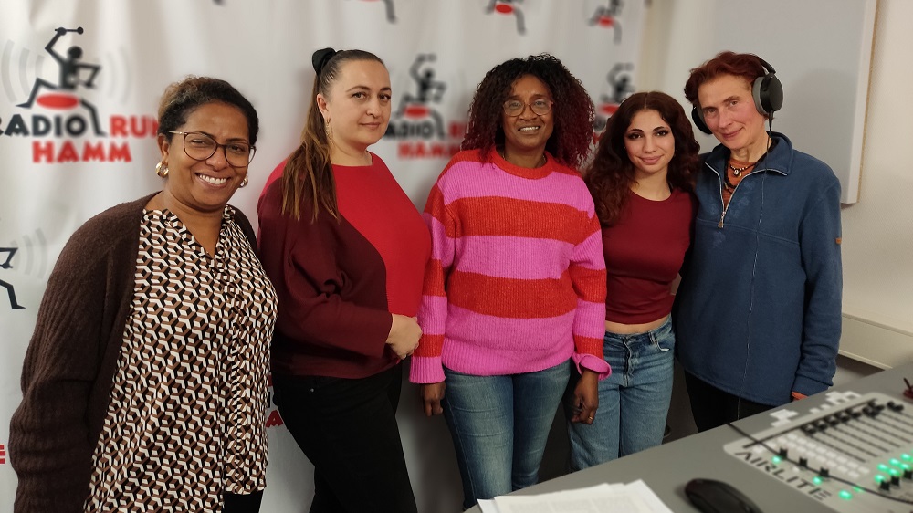 Foto: Claudia Wegener (r.) und ihr HÖRBAR-Team