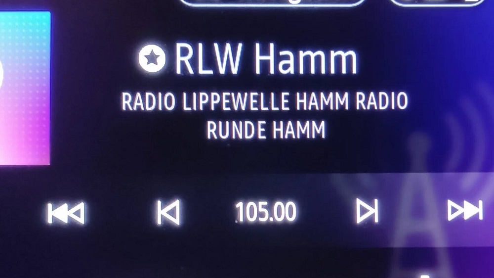 Foto: Macht spätestens zu 21 Uhr Euer Radio an.