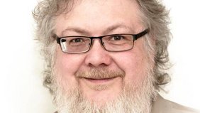 Martin Begett öffnet wieder seine "Wundertüte" Foto: Martin Begett öffnet wieder seine "Wundertüte"
