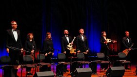Foto: Gleich zweimal trat das Ukulele Orchestra Of Great Britain am 9. Februar im Konzerthaus Dortmund auf.