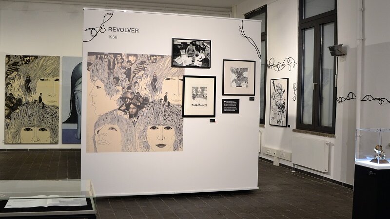 Foto: Alle Songs aus "Revolver" in der heutigen Pilzstunde (Foto: Klaus Voormann-Ausstellung in Lüneburg, 28.11.2021)