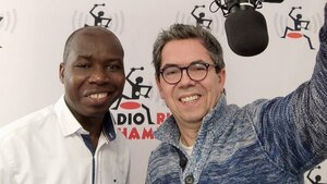 Foto: Nelli Foumba Soumaoro (l.) und Ralf Grote treffen sich am "Stammtisch"