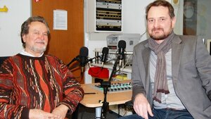 Foto: Horst Podzun (l.) mit Peter Scholz bei seinem Studiobesuch im Januar 2016