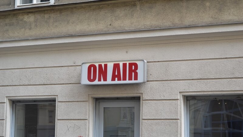 Foto: Radio an zum "Gipfeltreffen"