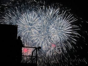 Foto: … und als Schmankerl gab es das finale Feuerwerk des Lichterfests im Westfalenpark noch obendrauf.