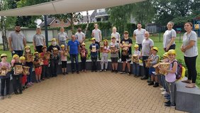Foto: Beim Sommerferienspaß entstanden u.a. diese Nistkästen (Foto: Stadtteilzentrum Bockelweg)