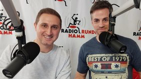 Foto: Tamer Sezer (l.) und Steffen Feuerbaum sorgen für eine neue Farbe im Bürgerfunk-Programm unserer Stadt