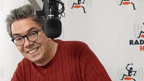 Foto: Ralf Grote lädt zum Abstimmen für die nächste Ausgabe der RRH-Facebook-Charts ein