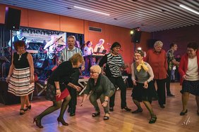 Foto: Die Tanzpause der letzten beiden Jahre hatte endlich ein Ende (Foto: Sabine Begett)