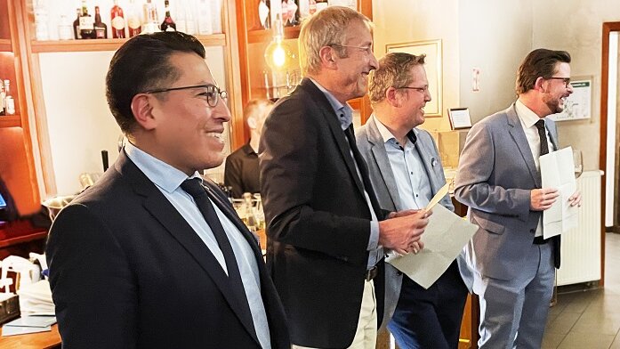 Die leitenden Ärzte des EVK Hamm luden zum Erfahrungsaustausch ein. Foto: Die leitenden Ärzte des EVK Hamm luden zum Erfahrungsaustausch ein: (v.l.) Sektionsleiter Koloproktologie Luis Sangueza, Chefarzt Klinik für Chirurgie Prof. Dr. Christian Peiper, Chefarzt Klinik für Gynäkologie Dr. Jörg Bärmig, Chefarzt Klinik für Geburtshilfe Oliver Fietz